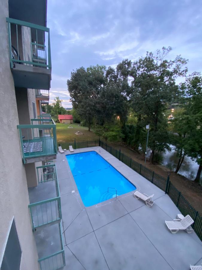 River Place Condos #401 2Bd 비둘기 포지 외부 사진